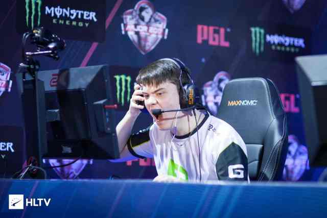 并坚持每天 并坚持每天