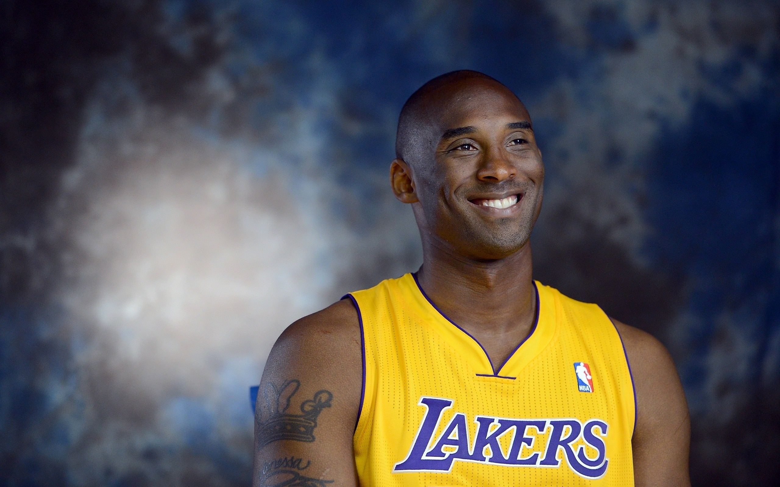 两脚以内出 两脚以内出